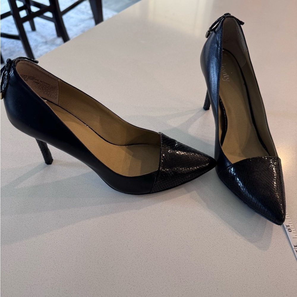 Levity Black Textured Heels